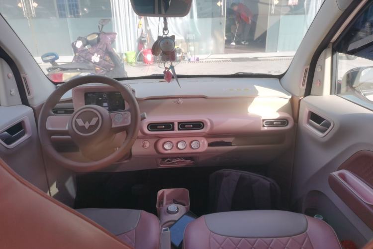 Used Wuling Hongguang MINIEV 2024 3rd Generation 215km Youth Edition
