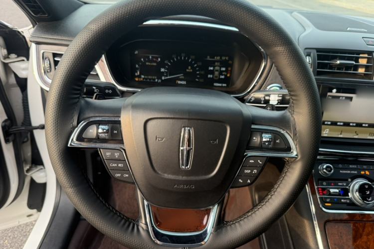 Used Lincoln Continental 2019 2.0T Two-Wheel Drive Zunya Version China VI Standard