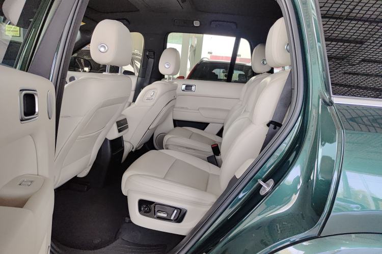 Used Li Auto L8 2023 Max model
