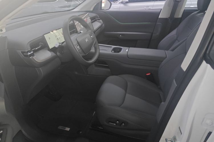 Used XPeng G6 2025 625 Long-Range Max Flagship Edition
