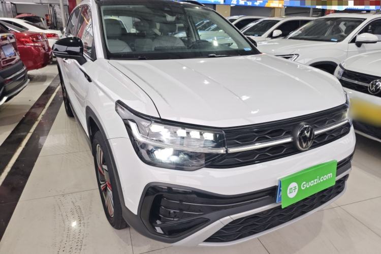 Used Volkswagen Tharu 2023 300TSI Two-Wheel-Drive Moon Luxury Edition