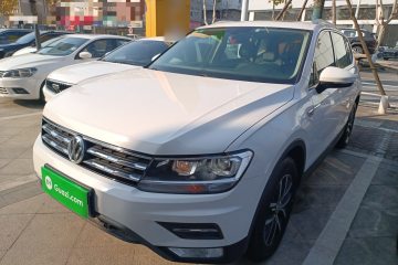 Used Volkswagen Tiguan L 2017 330TSI Automatic Two-Wheel Drive Luxury Edition