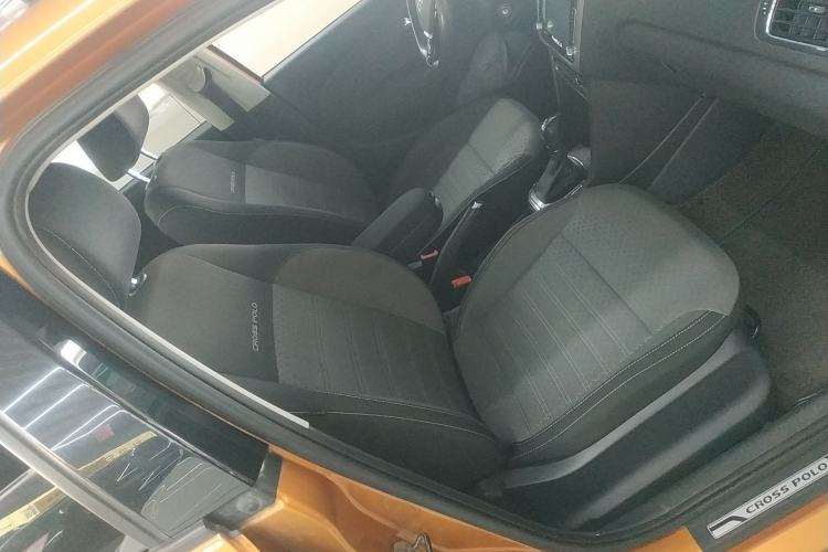 Used Volkswagen Polo 2014 1.6L Cross Polo Automatic
