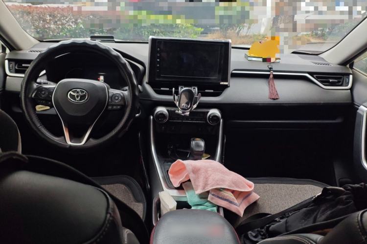 Used Toyota RAV4 2020 2.0L CVT Two-Wheel Drive Fashion PLUS Edition
