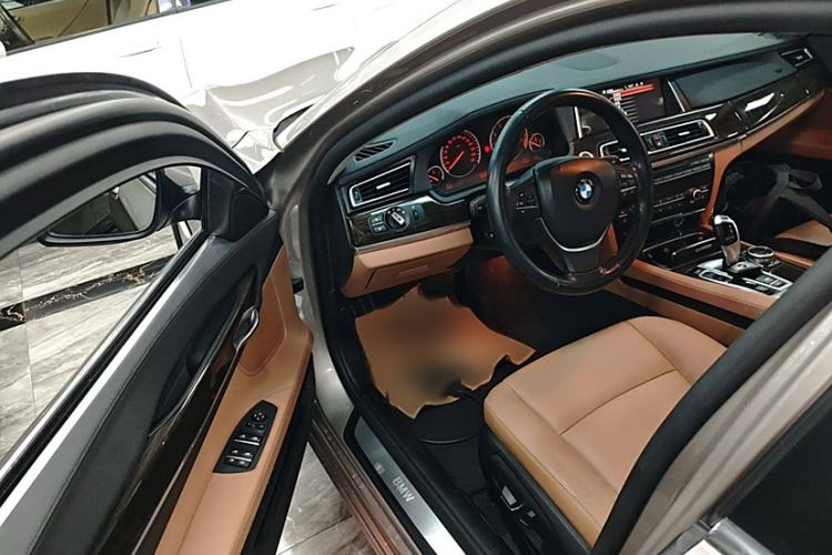 Used BMW 7 Series 2013 730Li Leading Model
