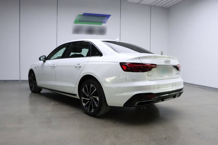 Used Audi A4L 2023 40 TFSI Luxury Dynamic Model
