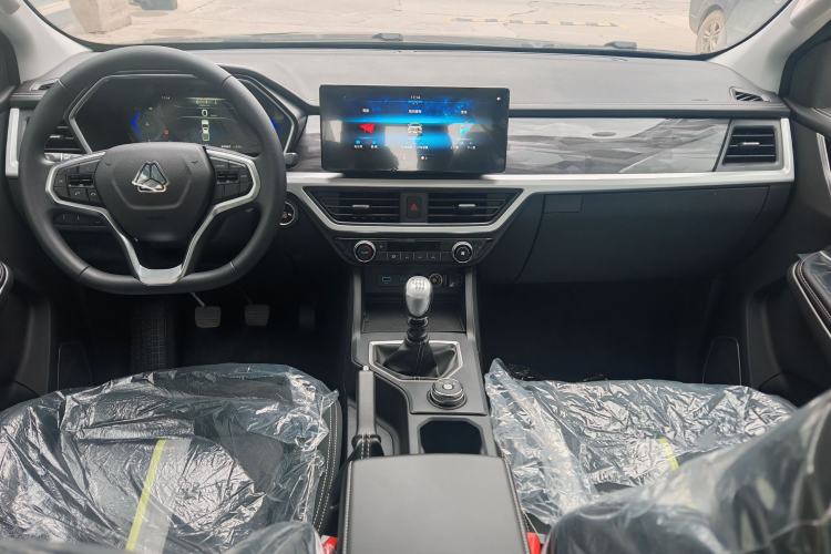 Used  BOLDEN 2024 Commercial 2.0T Manual Diesel 4x4 Long Wheelbase Youth Edition