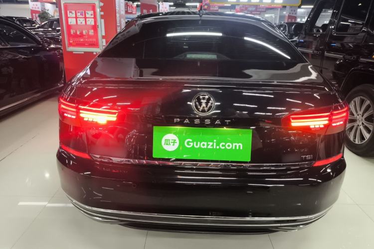 Used Volkswagen Passat 2020 Facelift 380TSI Prestige Edition China VI Standard
