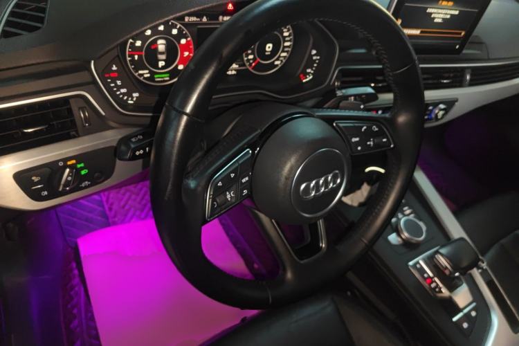 Used Audi A4L 2019 40 TFSI Fashion Edition China VI Emission Standard
