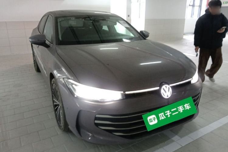 Used Volkswagen Passat 2025 Pro 380TSI Dragon Supreme Edition
