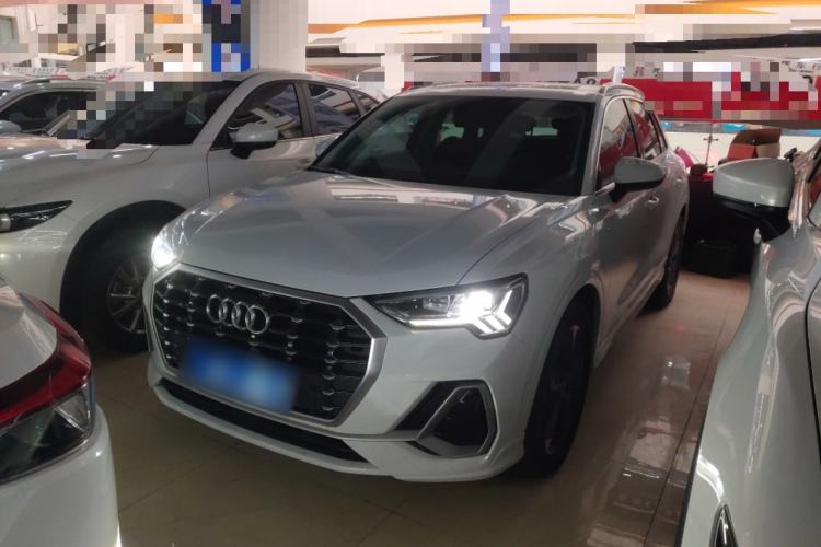 Used Audi Q3 2022 35 TFSI Fashion Dynamic Model