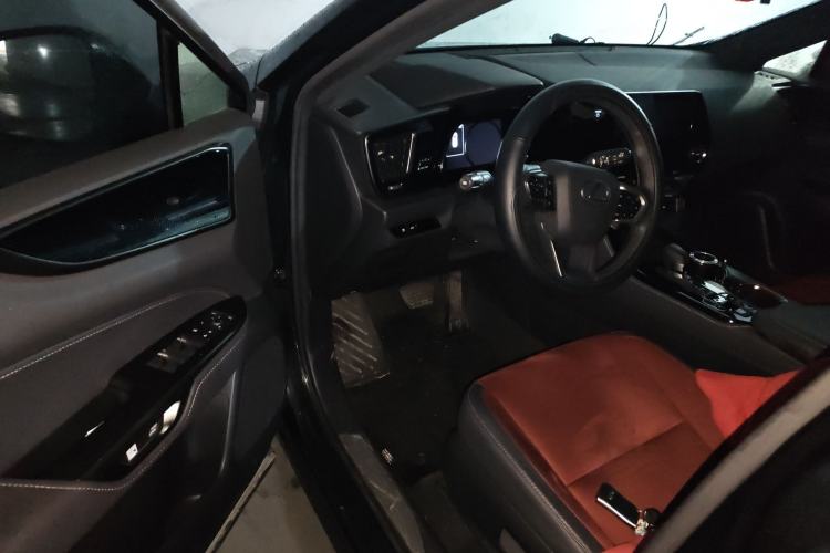 Used Lexus NX 2023 350h Front-Wheel-Drive Xinchichi Version
