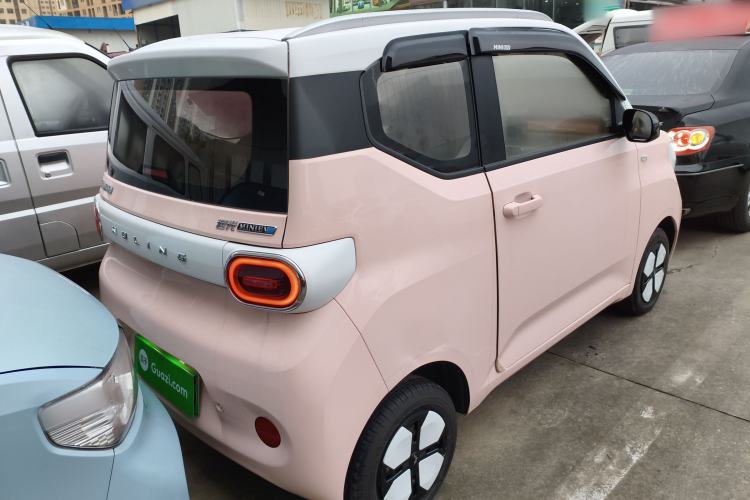 Used Wuling Hongguang MINIEV 2024 3rd Generation 215km Advanced Version
