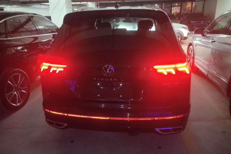 Used Volkswagen Tiguan L 2023 380TSI Automatic All-Wheel Drive R-Line Flagship 7-Seater