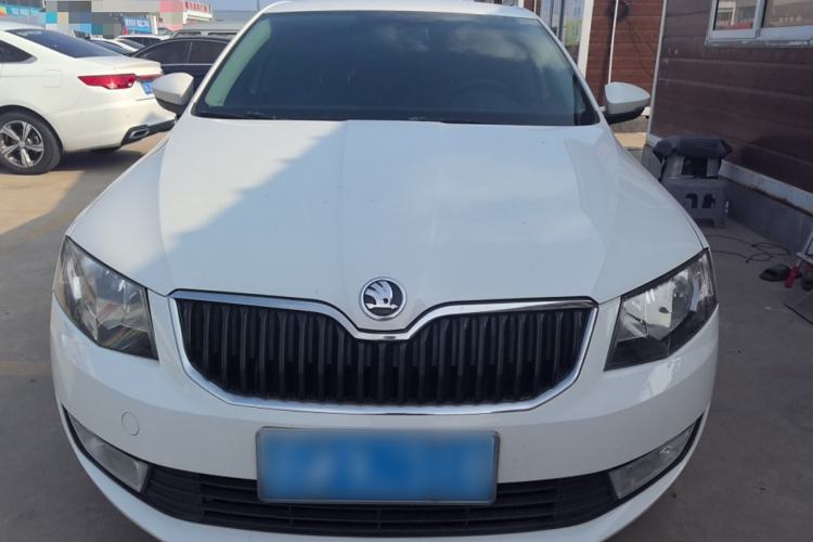 Used Skoda Octavia 2015 1.6L Automatic Eado Edition