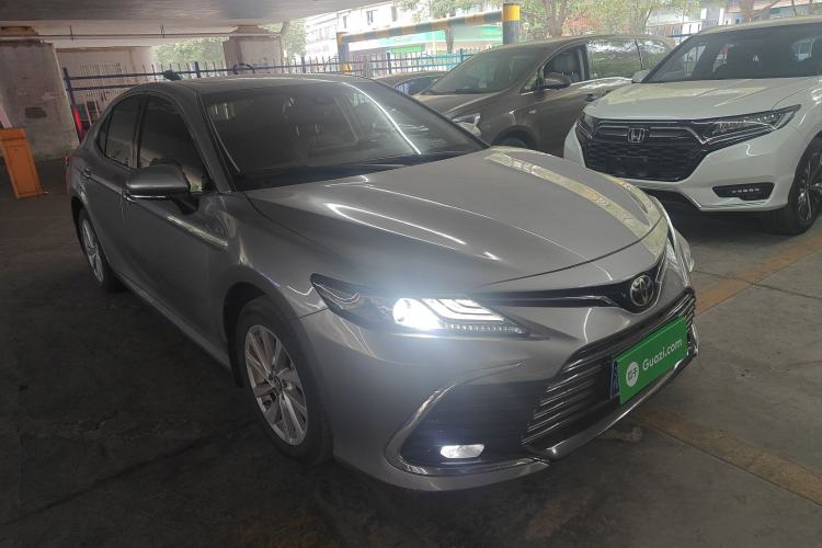 Used Toyota Camry 2021 2.0G Luxury Edition
