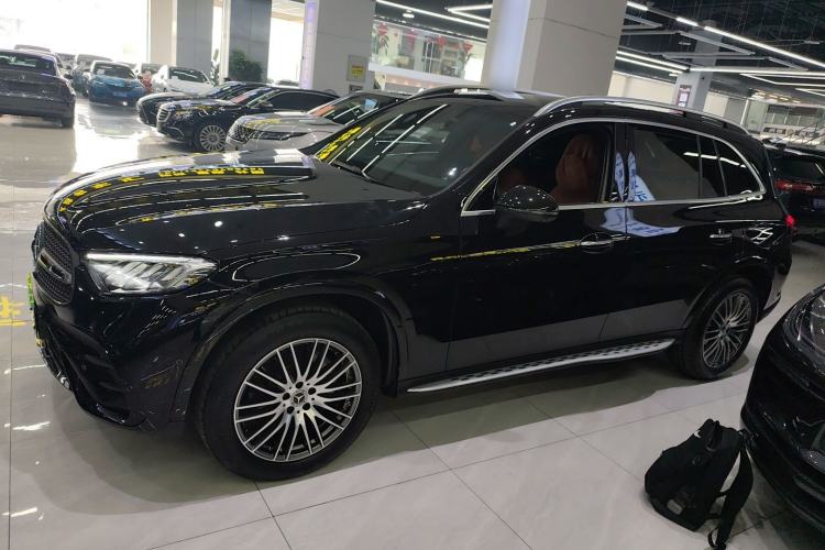 Used Mercedes-Benz GLC 2023 GLC 300 L 4MATIC Dynamic Edition 5-seater
