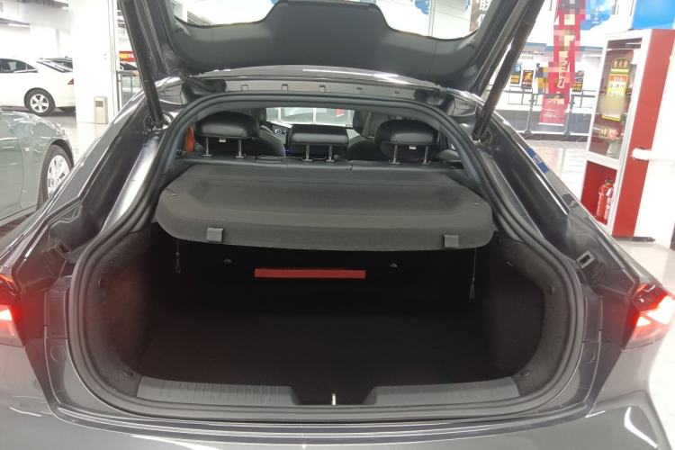 Used Changan UNI-V 2022 1.5T Prestige Version
