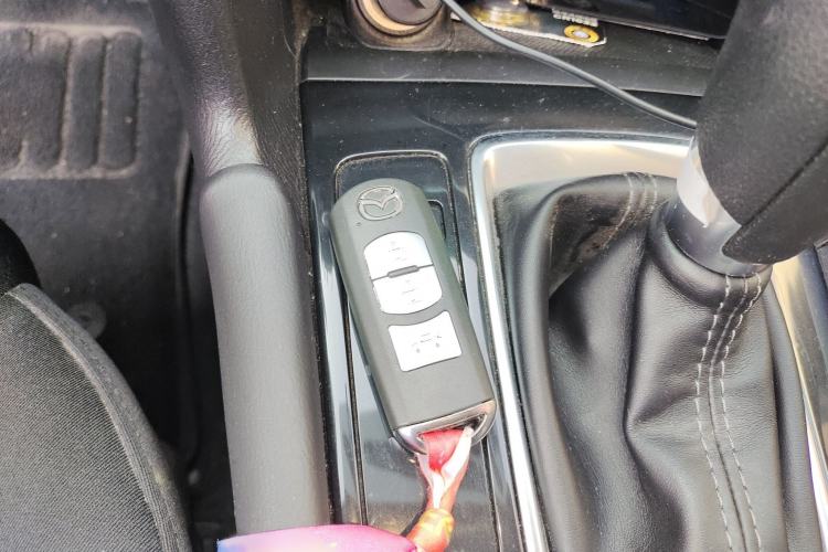 Used Mazda Mazda 3 Axela 2017 Sedan 1.5L Automatic Luxury Model Emission Standard China V
