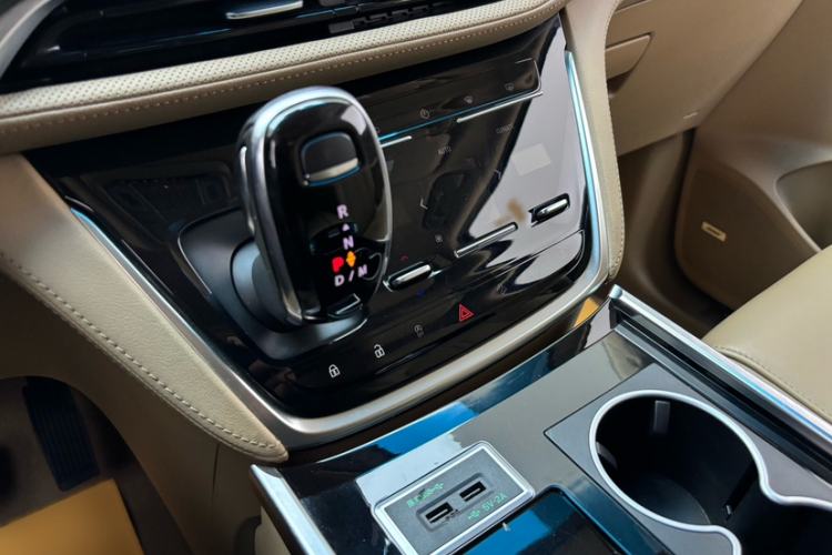 Used Buick GL8 2020 ES Land Cruiser 653T Flagship Model
