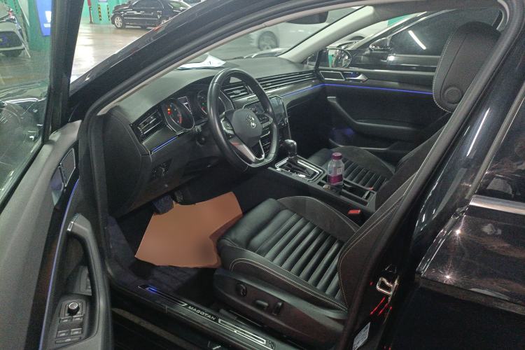 Used Volkswagen Magotan 2020 330TSI DSG Leading Model
