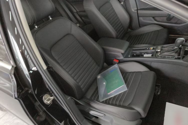 Used Volkswagen Magotan 2025 Zhongxiang Version 280TSI DSG Comfort Edition