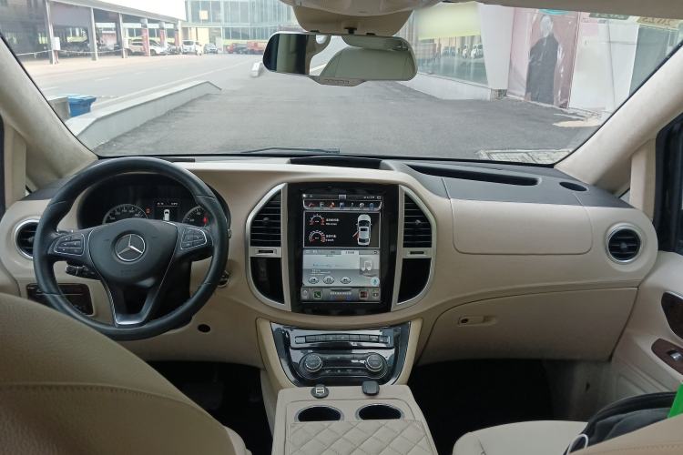Used Mercedes-Benz Vito 2018 2.0T Business Version China VI Emission Standard
