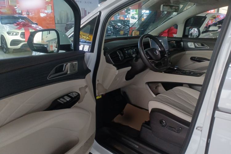 Used Denza D9 2024 DM-i 980 Four-Wheel Drive Flagship Model