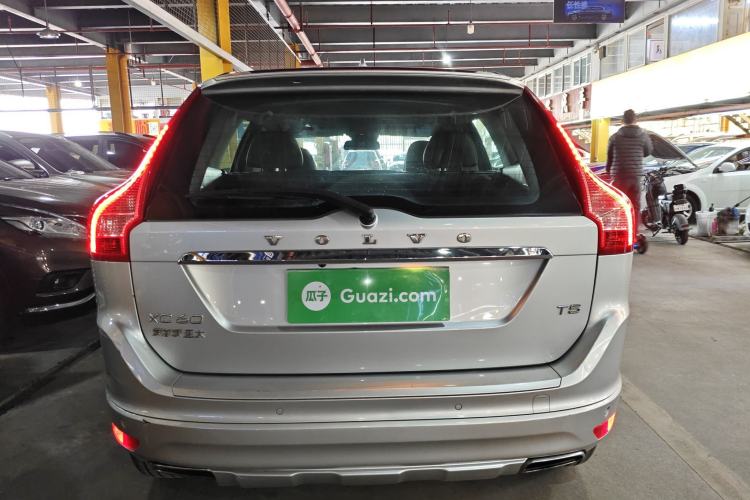 Used Volvo XC60 2015 T5 Smart Upgrade Model