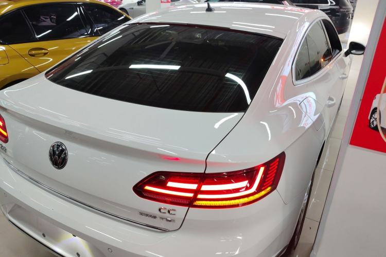 Used Volkswagen FAW-Volkswagen CC 2020 330TSI Huayan Edition China VI Standard
