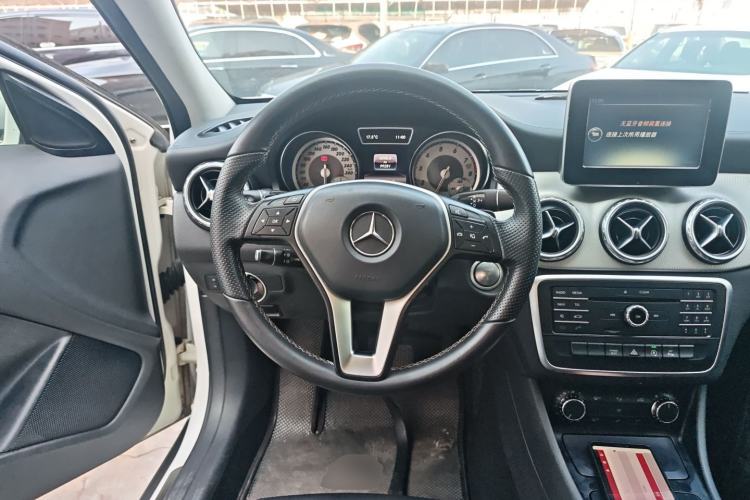 Used Mercedes-Benz GLA 2016 GLA 200 Fashion Model