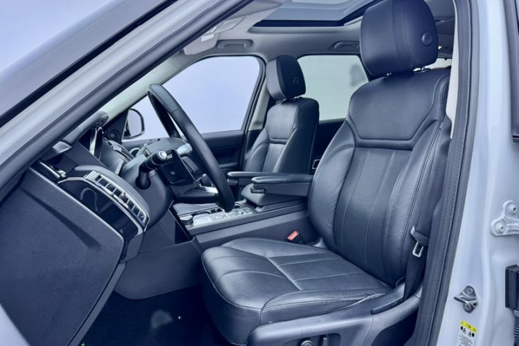 Used Land Rover Discovery 2019 3.0 SC V6 SE