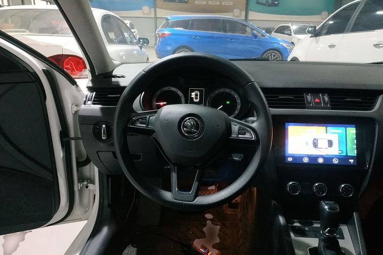 Used Skoda Octavia 2019 1.5L Automatic Smart Drive Luxury Edition China V Standard