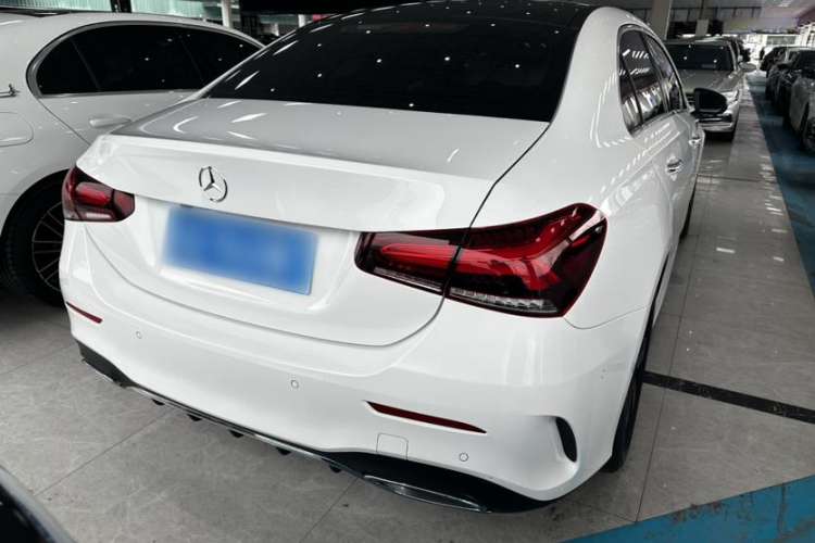 Used Mercedes-Benz A-Class 2022 Revised Version A 200 L Sport Sedan Fashionable Style
