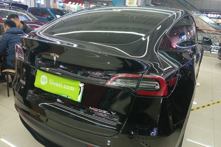 Used Tesla Model Y 2022 Rear-Wheel-Drive Version
