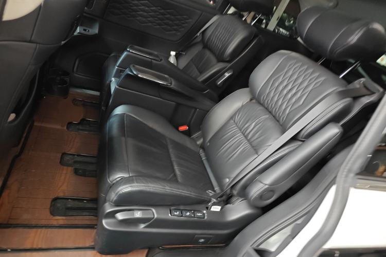 Used Honda Elysion 2022 2.0L eHEV Luxury First Edition
