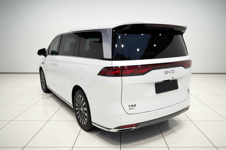 Used BYD Xia 2025 DM-i 1.5T 180km Beyond Edition
