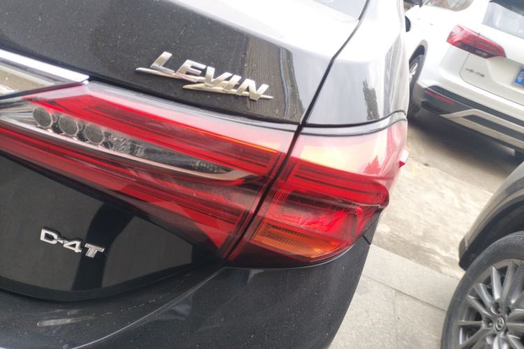 Used Toyota Levin 2017 Revised Version 185T CVT Elite Edition China VI Standard
