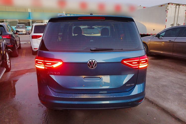 Used Volkswagen Touran 2016 Volkswagen Touran L 280TSI DSG Comfort Edition