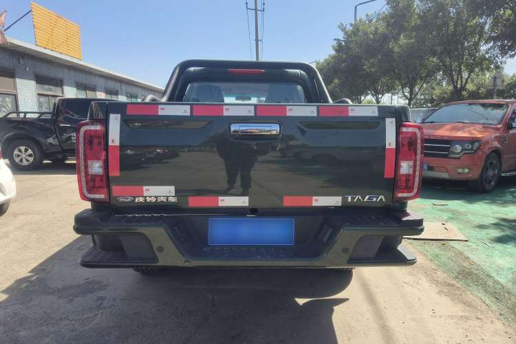 Used Isuzu TAGA Dargo H 2021 3.0T Diesel Manual 4x4 Value Edition Long Wheelbase 4KH1CT6H1
