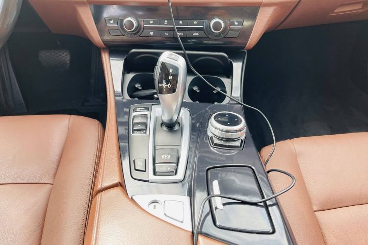 Used BMW 5 Series 2017 520Li Elegant Edition
