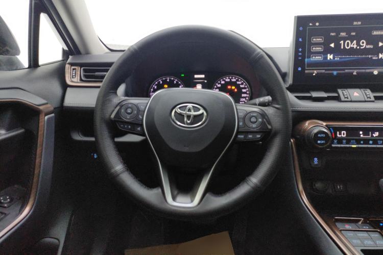 Used Toyota Wildlander 2020 2.0L CVT 4x4 Luxury Edition