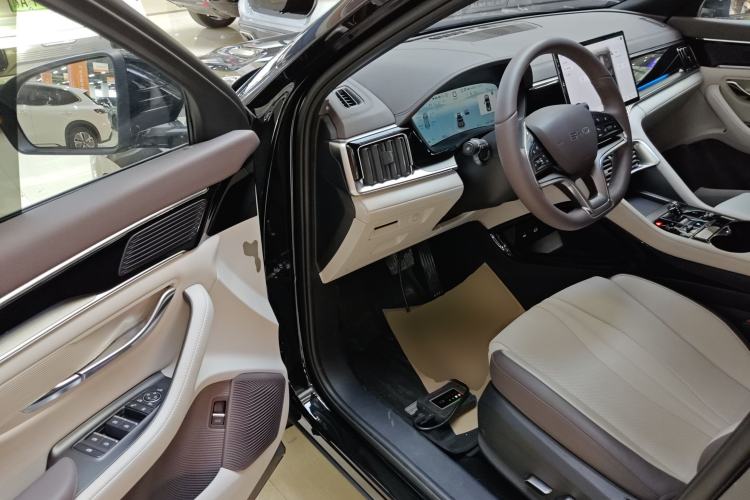 Used BYD Song PLUS New Energy 2025 EV 520km Premium Version
