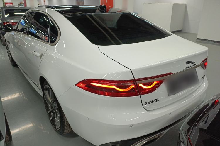 Used Jaguar XFL 2024 2.0T P300 Four-Wheel Drive Flagship Sport Gold Edition