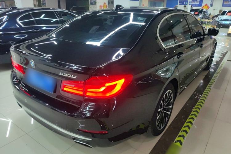 Used BMW 5 Series 2019 525Li Luxury Package
