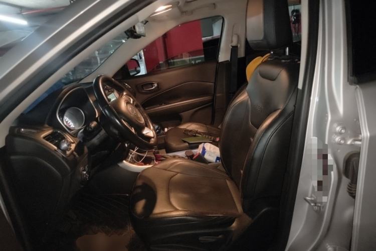 Used  Compass 2017 200T Automatic Family Edition