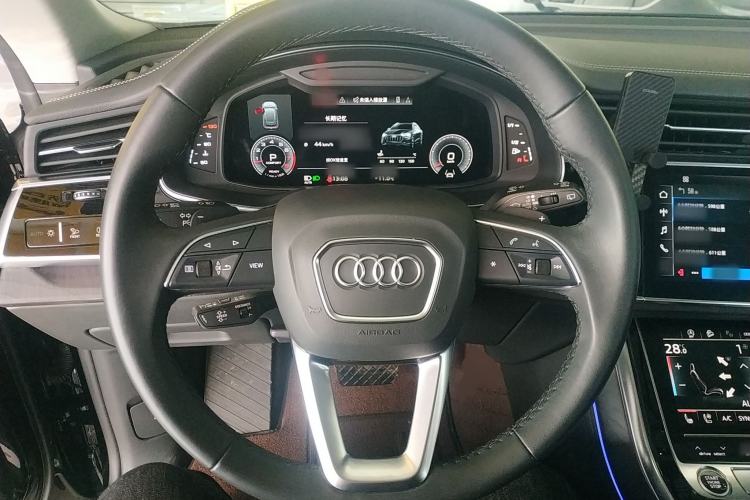 Used Audi Q8 2023 55 TFSI Luxury Dynamic Edition
