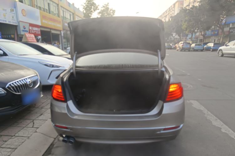 Used BMW 5 Series 2014 525Li Luxury Design Package