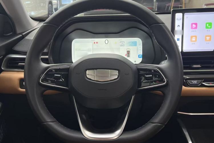 Used Geely Auto Emgrand 2025 4th Generation 1.5L CVT Flagship Version
