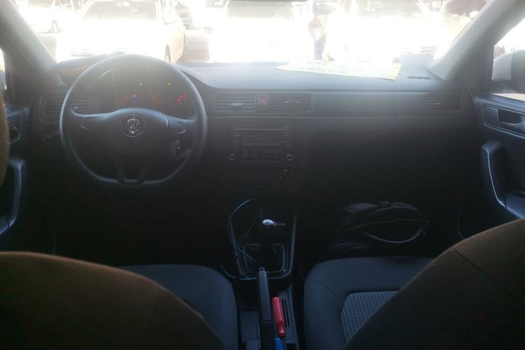 Used Volkswagen Santana 2019 1.5L Manual Fashion Edition China VI Standard
